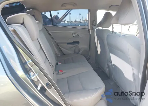 2013 Honda Insight Lx from USA, damaged, VIN JHMZE2H55DS006440